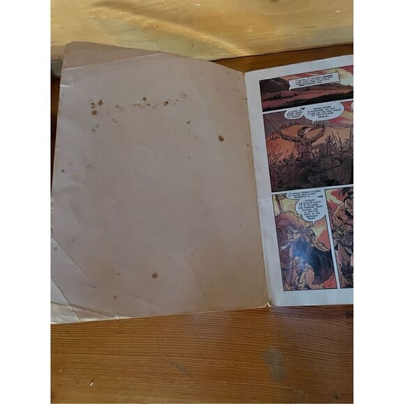 Marvel Graphic Novel #15 VF ; Marvel Comic Book - Picture 2 of 4